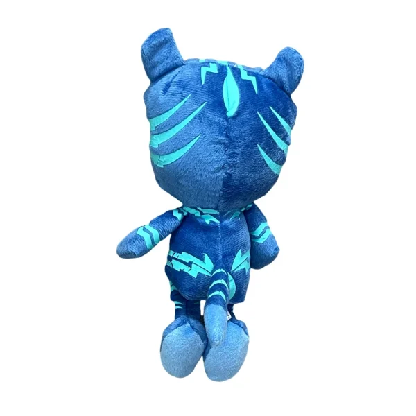 Leve para casa o Peluche PJ Masks Catboy 20cm! Inspirado no herói super rápido da série Disney Junior, é perfeito para crianças +3 anos. Divirta-se com as aventuras de Catboy e os PJ Masks!