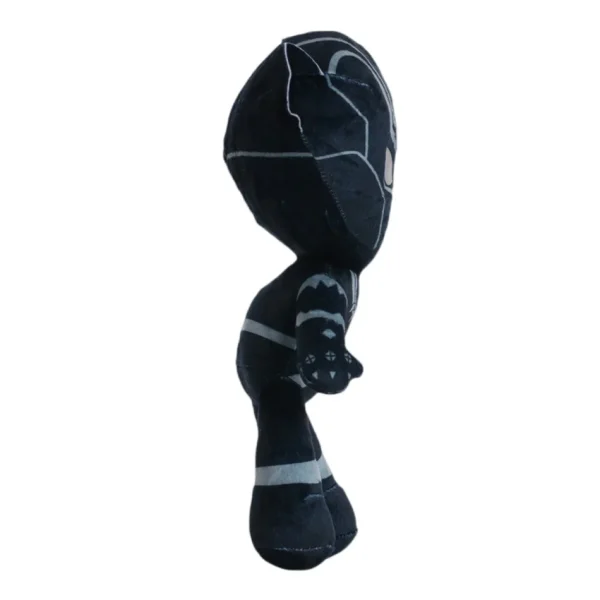 Leve para casa o Peluche Pantera Negra Avengers 30cm! Macio, seguro e fiel ao icónico herói de Wakanda, é perfeito para crianças a partir dos 3 anos. Ideal para fãs dos Avengers e de filmes de super-heróis!