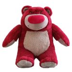 Encante-se com o Peluche Lotso Toy Story, disponível em 35 cm, 50 cm e 60 cm. Macio, detalhado e com fio de ventosa, é ideal para crianças e fãs da Disney Pixar. Envio rápido e seguro!