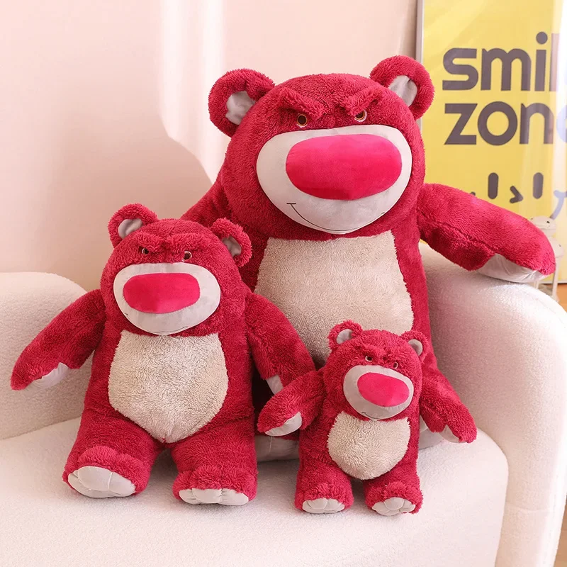 Peluche Lotso Toy Story - Peluches Disney de Qualidade na Plushie Encante-se com o Peluche Lotso Toy Story, disponível em 35 cm, 50 cm e 60 cm. Macio, detalhado e com fio de ventosa, é ideal para crianças e fãs da Disney Pixar. Envio rápido e seguro!