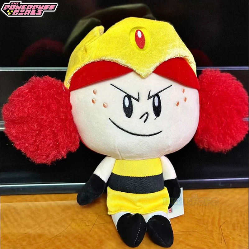 Peluche Princesa Muita Massa 25cm - O Charme das Powerpuff Girls Descubra o Peluche Princesa Muita Massa 25cm! Suave, seguro e certificado CE, é perfeito para crianças +3 anos e fãs das Powerpuff Girls. Um presente cheio de charme e diversão!