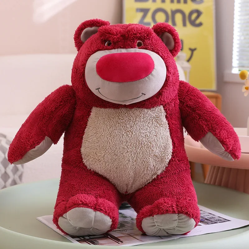 Peluche Lotso Toy Story - Peluches Disney de Qualidade na Plushie Encante-se com o Peluche Lotso Toy Story, disponível em 35 cm, 50 cm e 60 cm. Macio, detalhado e com fio de ventosa, é ideal para crianças e fãs da Disney Pixar. Envio rápido e seguro!