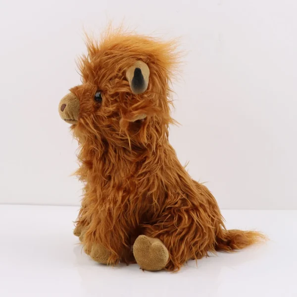 Descobre o Peluche Vaca Highland com 25cm de ternura! Um peluche infantil macio e encantador, inspirado na vaca escocesa. Ideal para fãs de animais da quinta.