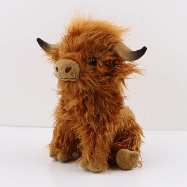 Descobre o Peluche Vaca Highland com 25cm de ternura! Um peluche infantil macio e encantador, inspirado na vaca escocesa. Ideal para fãs de animais da quinta.