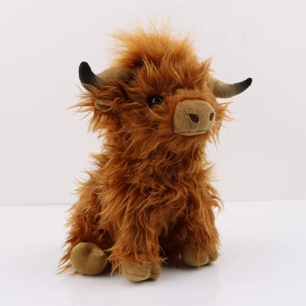 Descobre o Peluche Vaca Highland com 25cm de ternura! Um peluche infantil macio e encantador, inspirado na vaca escocesa. Ideal para fãs de animais da quinta.