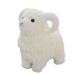 Descobre o Peluche de Ovelha em branco, rosa ou castanho. Suave, seguro e perfeito para crianças que adoram animais da quinta. Envio rápido e com amor!