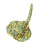 Descubra o Peluche Raia 50cm – macio, seguro e perfeito para crianças a partir dos 3 anos. Um peluche infantil grande que encanta fãs de animais marinhos e peixes, ideal para brincadeiras, abraços ou decoração.