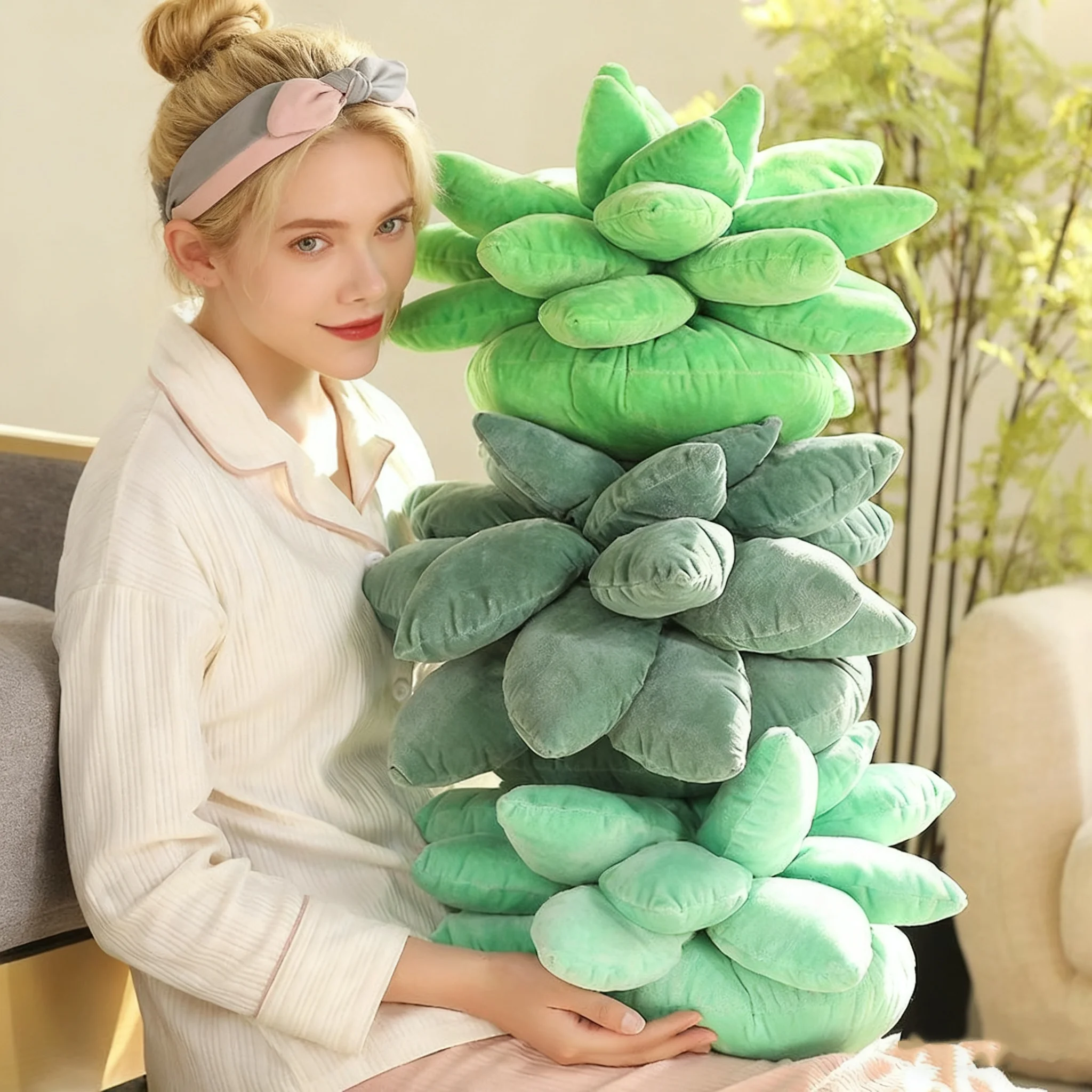 Peluche Suculenta - Peluche Infantil Temático de Primavera e Verão Descubra o Peluche Suculenta, um peluche infantil temático inspirado em flores e suculentas. Macio, seguro e perfeito para brincar ou decorar.