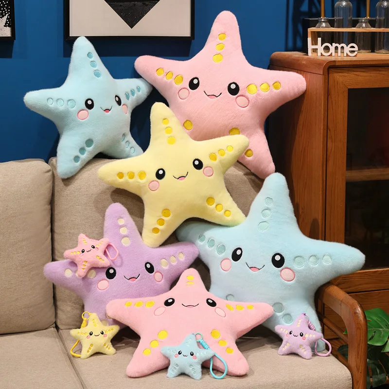 Peluche Estrela do Mar – Peluche Grande e Macio Descubra o Peluche Estrela do Mar, um peluche macio e adorável disponível em 45cm e 55cm. Ideal para crianças, decoração e fãs de criaturas do fundo do mar. Encomende já na Plushie!