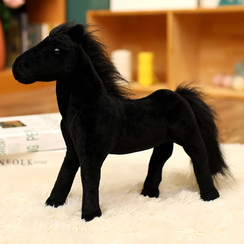 Peluche Cavalo - Peluche Infantil de Cavalo 20cm, 30cm e 40cm Descubra o Peluche Cavalo disponível em Castanho Escuro, Branco, Preto e Castanho Claro. Macio, realista e ideal para crianças e fãs de peluches de cavalos.