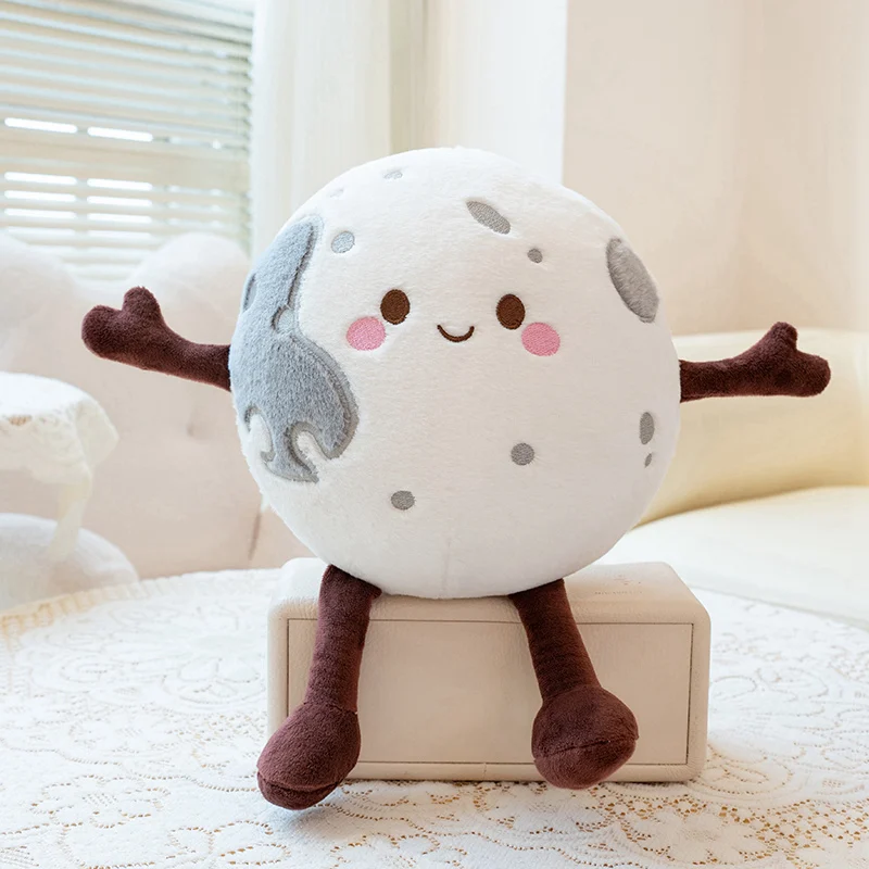 Peluche Planetas Sistema Solar 20cm | Sol, Lua e Planetas Descubra os Peluches Planetas Sistema Solar de 20cm. Escolha entre Sol, Lua, Terra, Vénus, Marte e Saturno. Peluches educativos, macios e perfeitos para fãs do espaço.