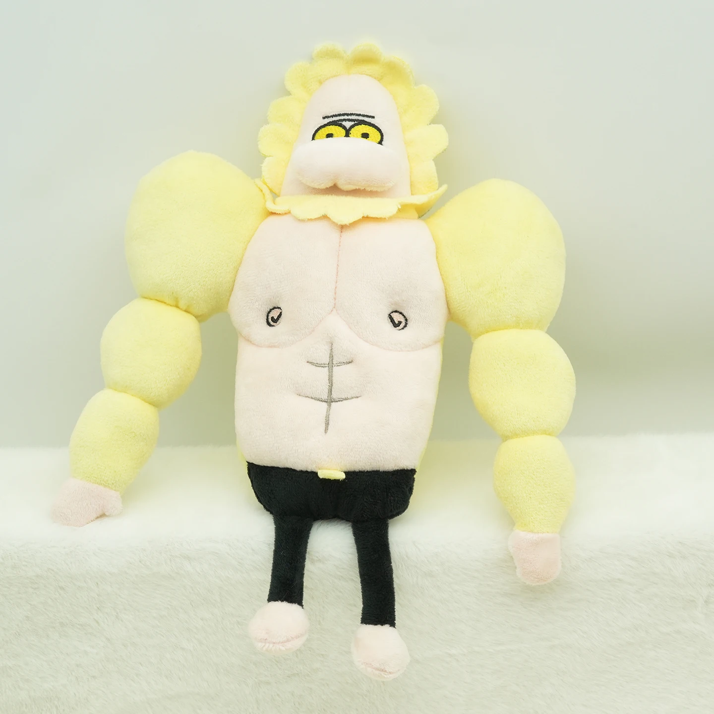 Peluche Skips - Regular Show 23cm | Peluches Cartoon Network Compra o Peluche Skips de Regular Show com 23cm. Um peluche macio, certificado CE e ideal para fãs da Cartoon Network, colecionadores e crianças +3 anos.
