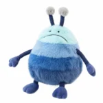 Conheça o Peluche Monstro Azul 28cm, uma divertida criatura extraterrestre da coleção Space. Macio, original e perfeito para pequenos exploradores do espaço.